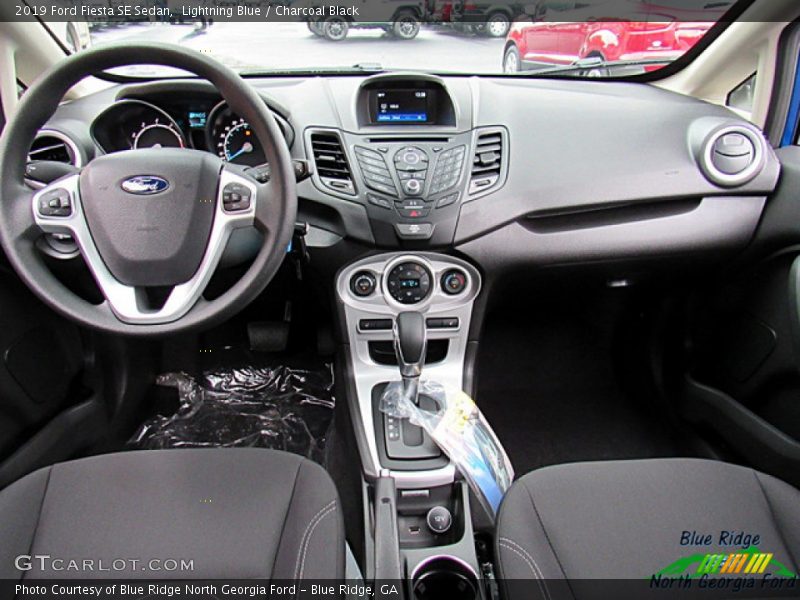 Lightning Blue / Charcoal Black 2019 Ford Fiesta SE Sedan