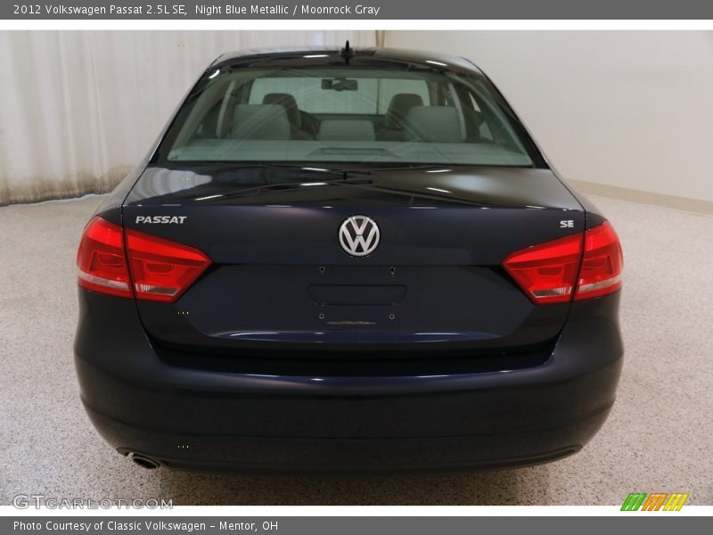 Night Blue Metallic / Moonrock Gray 2012 Volkswagen Passat 2.5L SE