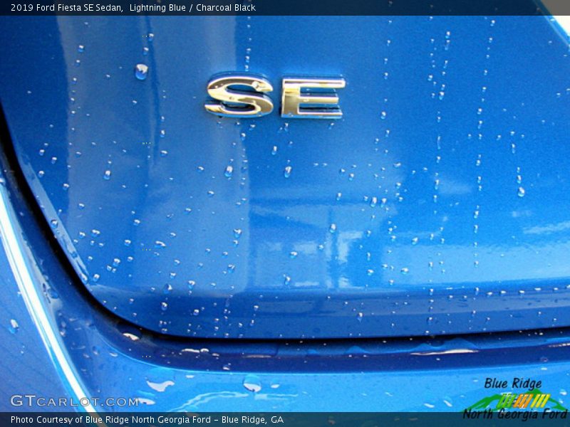 Lightning Blue / Charcoal Black 2019 Ford Fiesta SE Sedan