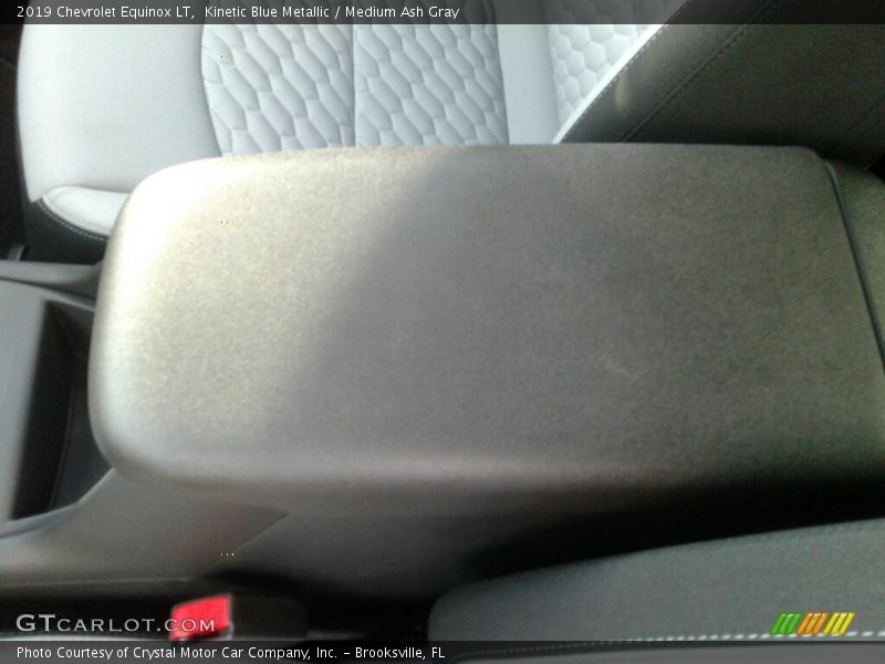 Kinetic Blue Metallic / Medium Ash Gray 2019 Chevrolet Equinox LT