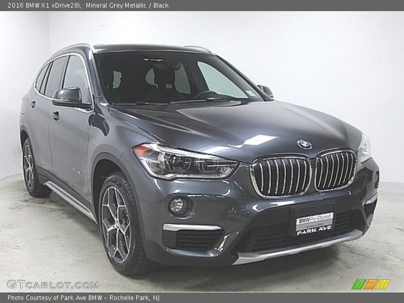 Mineral Grey Metallic / Black 2016 BMW X1 xDrive28i
