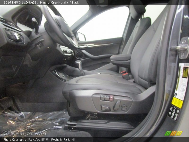 Mineral Grey Metallic / Black 2016 BMW X1 xDrive28i