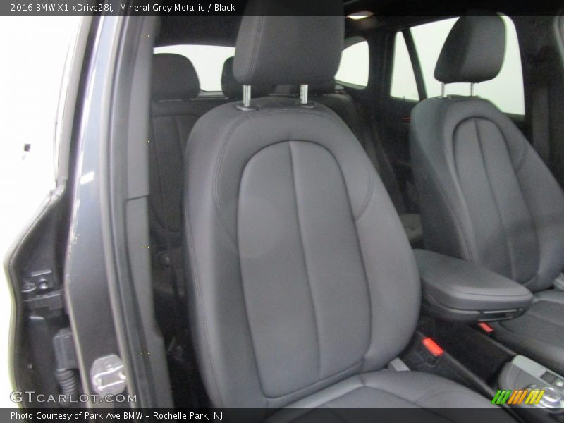 Mineral Grey Metallic / Black 2016 BMW X1 xDrive28i