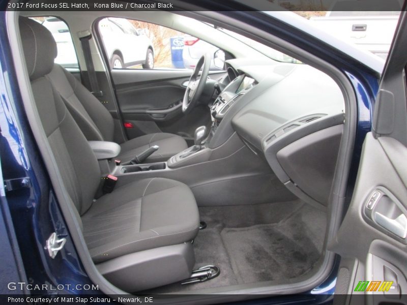 Kona Blue / Charcoal Black 2017 Ford Focus SEL Hatch