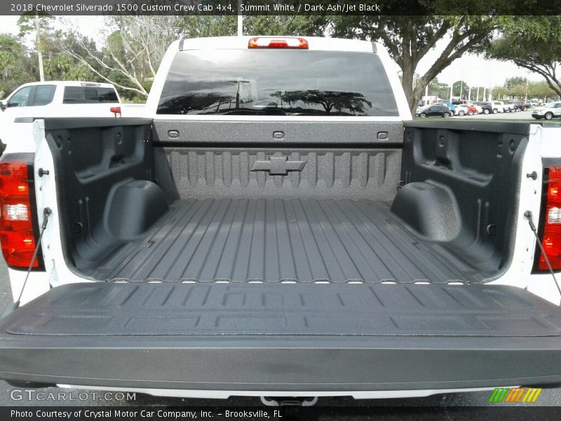 Summit White / Dark Ash/Jet Black 2018 Chevrolet Silverado 1500 Custom Crew Cab 4x4