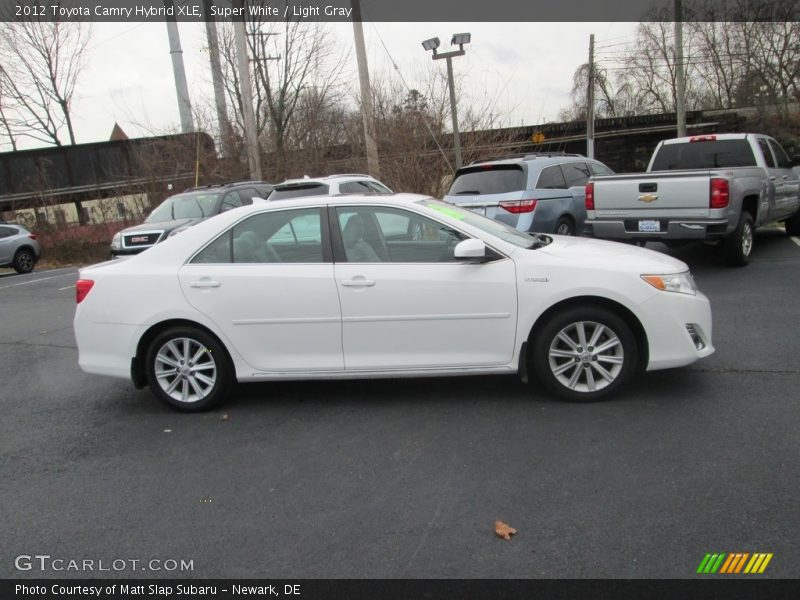 Super White / Light Gray 2012 Toyota Camry Hybrid XLE