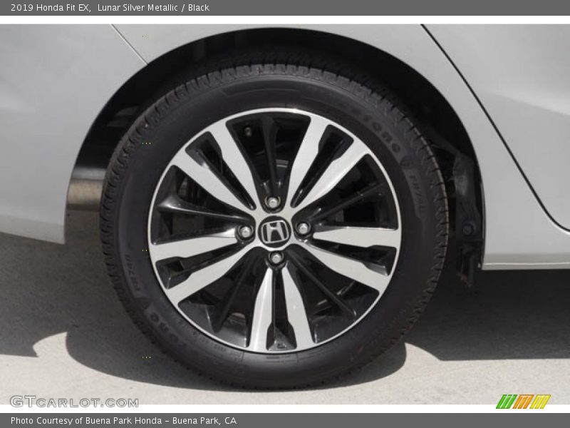 Lunar Silver Metallic / Black 2019 Honda Fit EX