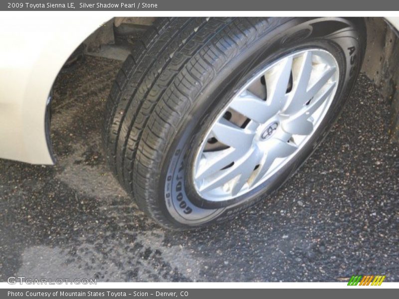 Silver Shadow Pearl / Stone 2009 Toyota Sienna LE