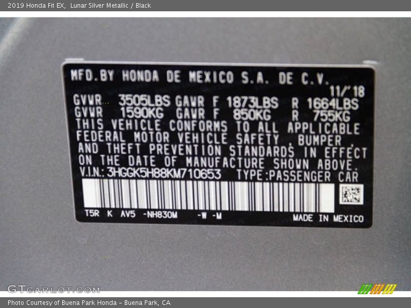 Lunar Silver Metallic / Black 2019 Honda Fit EX