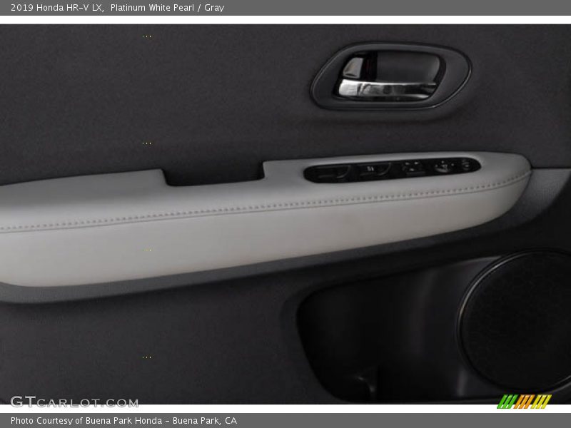 Platinum White Pearl / Gray 2019 Honda HR-V LX