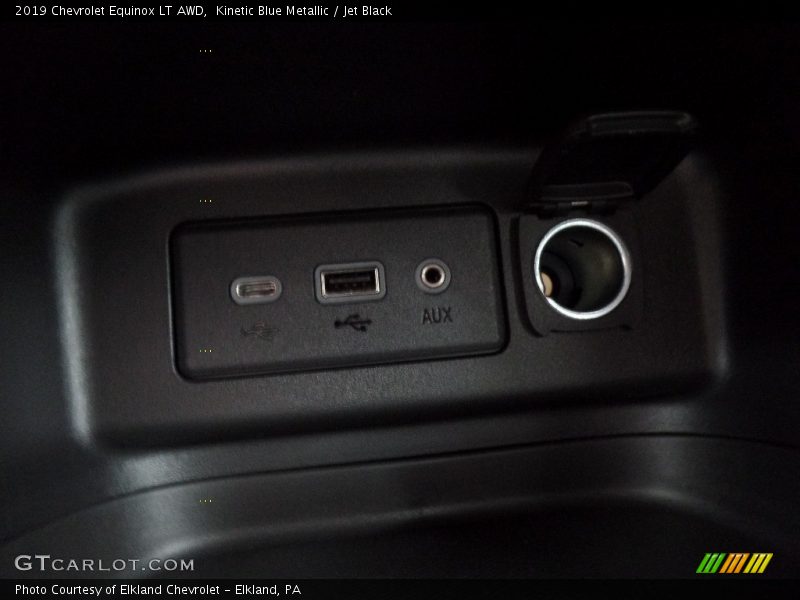 Kinetic Blue Metallic / Jet Black 2019 Chevrolet Equinox LT AWD