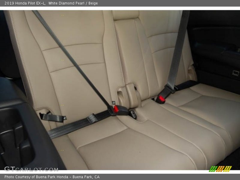 White Diamond Pearl / Beige 2019 Honda Pilot EX-L