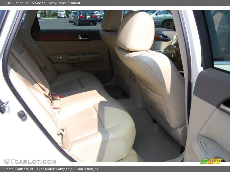 Ivory Pearl / Wheat 2007 Infiniti M 35 Sedan