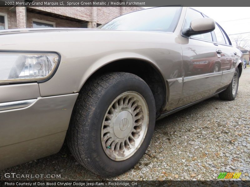 Spruce Green Metallic / Medium Parchment 2002 Mercury Grand Marquis LS