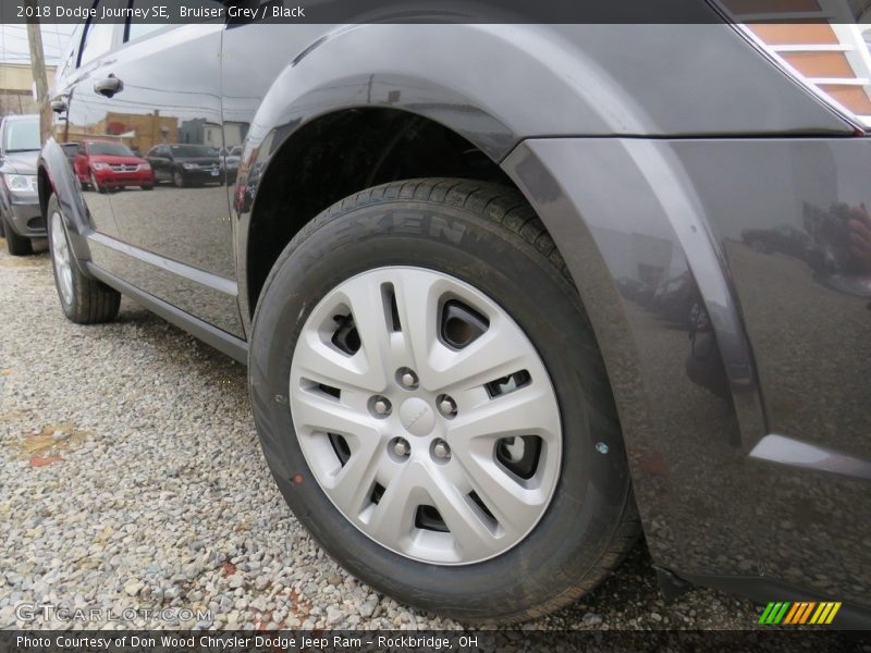 Bruiser Grey / Black 2018 Dodge Journey SE