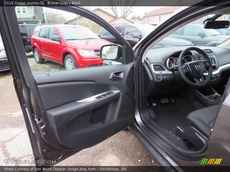 Bruiser Grey / Black 2018 Dodge Journey SE
