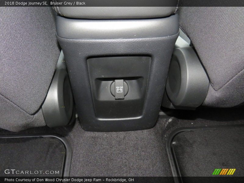 Bruiser Grey / Black 2018 Dodge Journey SE