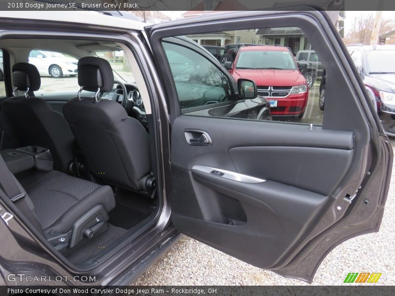 Bruiser Grey / Black 2018 Dodge Journey SE