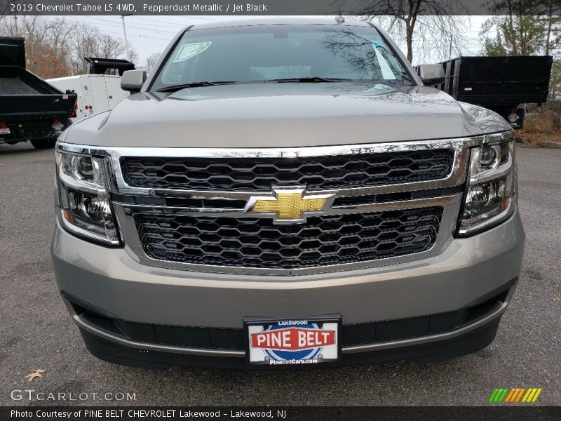 Pepperdust Metallic / Jet Black 2019 Chevrolet Tahoe LS 4WD