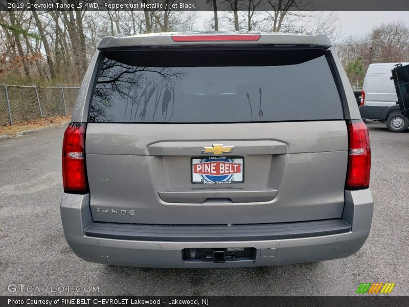 Pepperdust Metallic / Jet Black 2019 Chevrolet Tahoe LS 4WD