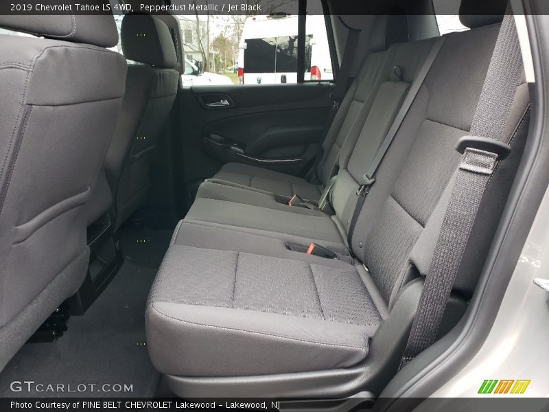 Pepperdust Metallic / Jet Black 2019 Chevrolet Tahoe LS 4WD