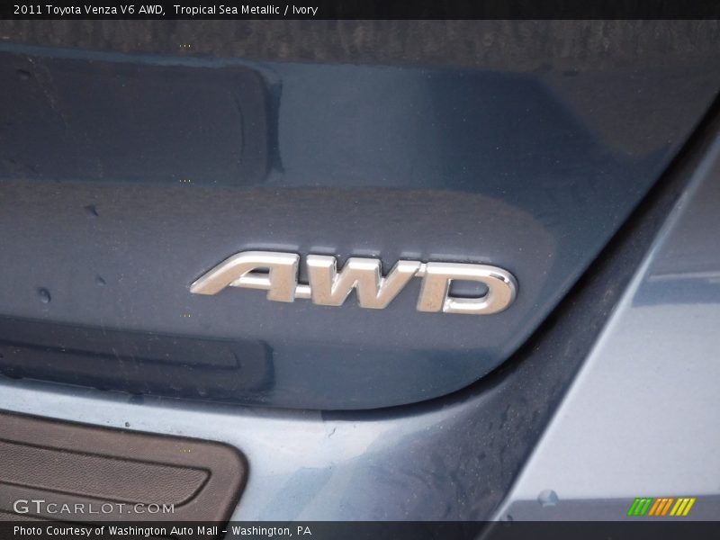 Tropical Sea Metallic / Ivory 2011 Toyota Venza V6 AWD