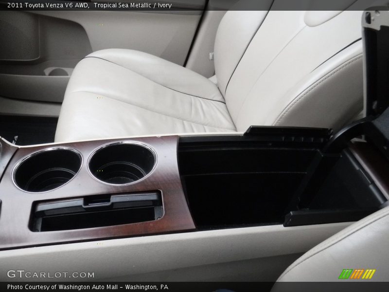 Tropical Sea Metallic / Ivory 2011 Toyota Venza V6 AWD