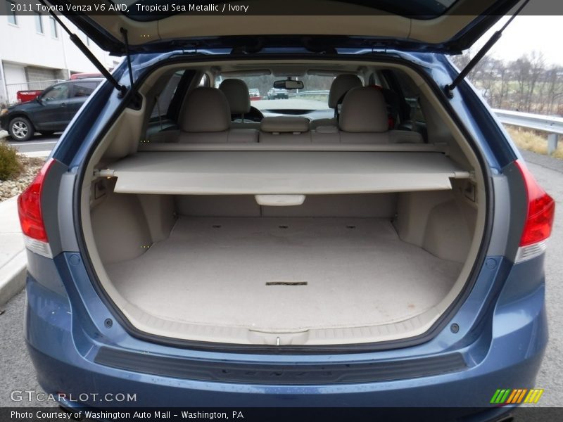Tropical Sea Metallic / Ivory 2011 Toyota Venza V6 AWD