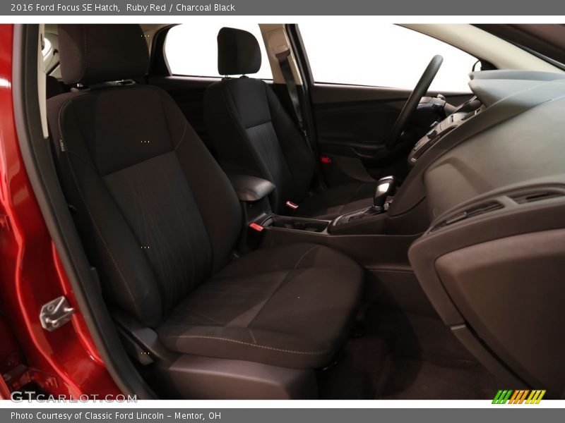 Ruby Red / Charcoal Black 2016 Ford Focus SE Hatch