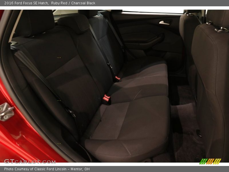 Ruby Red / Charcoal Black 2016 Ford Focus SE Hatch