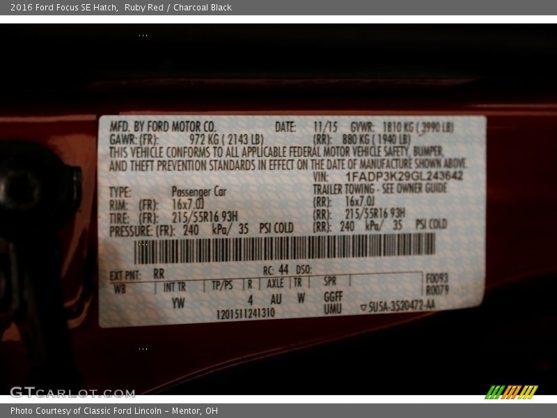 Ruby Red / Charcoal Black 2016 Ford Focus SE Hatch