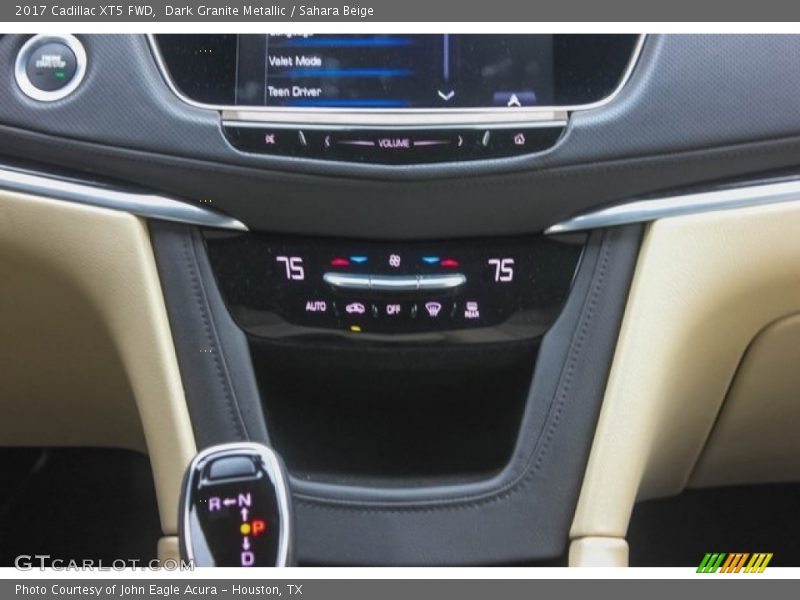 Dark Granite Metallic / Sahara Beige 2017 Cadillac XT5 FWD