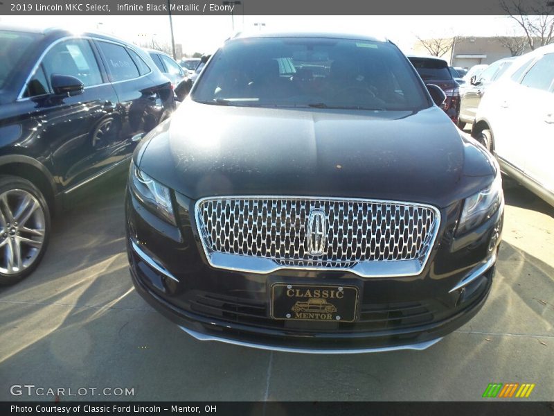 Infinite Black Metallic / Ebony 2019 Lincoln MKC Select