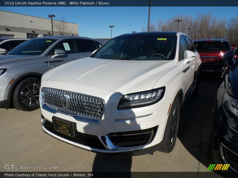 White Platinum / Ebony 2019 Lincoln Nautilus Reserve AWD