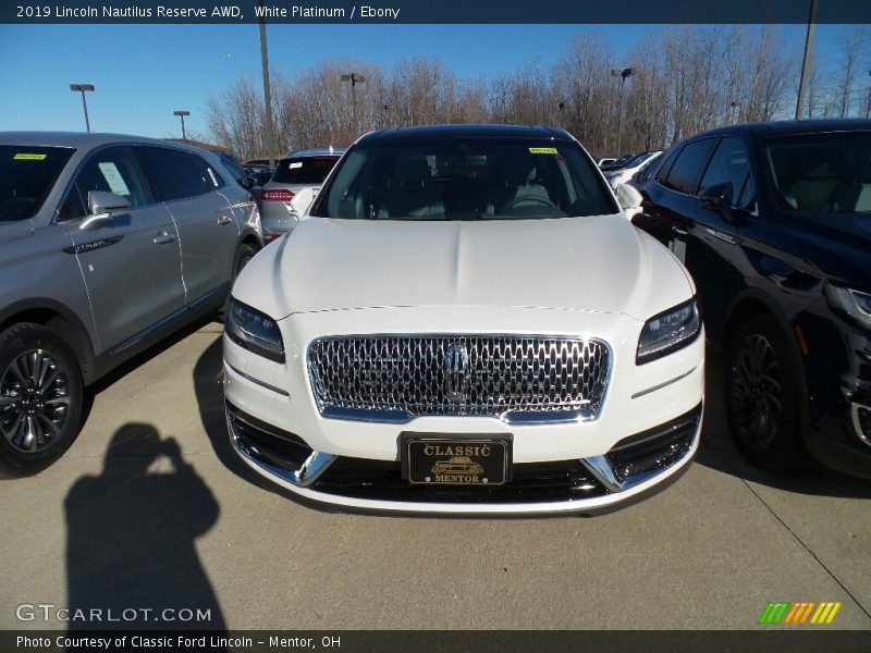 White Platinum / Ebony 2019 Lincoln Nautilus Reserve AWD