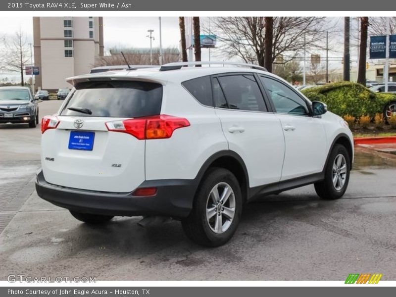 Super White / Ash 2015 Toyota RAV4 XLE