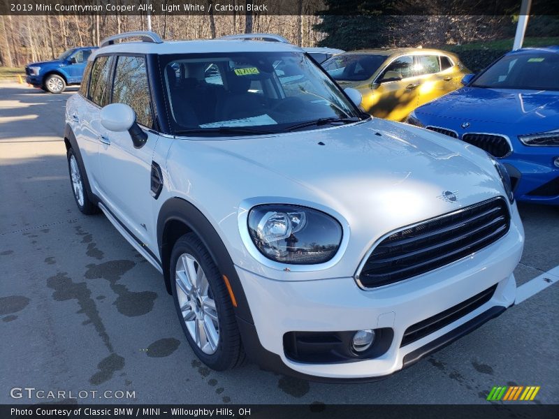Front 3/4 View of 2019 Countryman Cooper All4