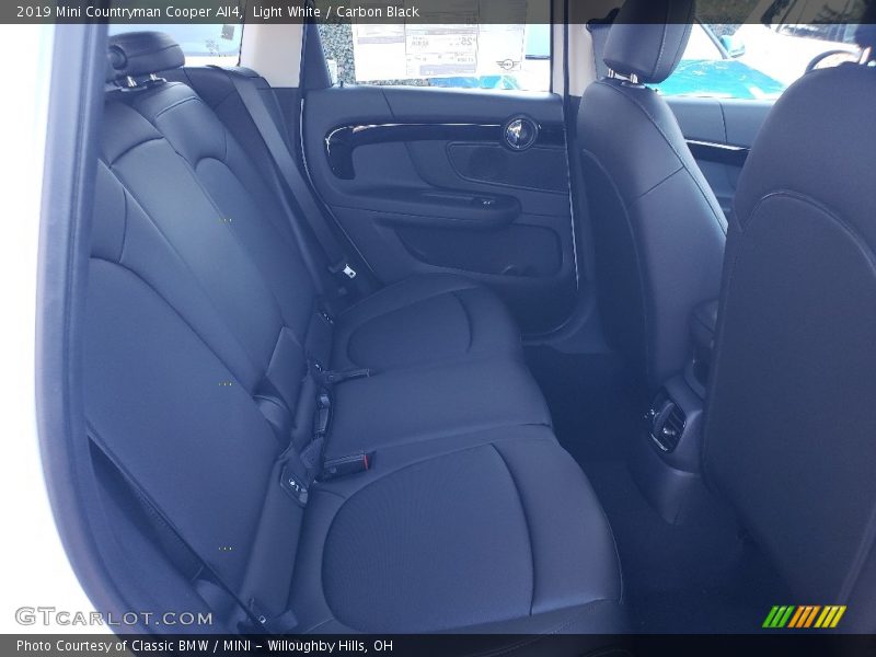 Light White / Carbon Black 2019 Mini Countryman Cooper All4