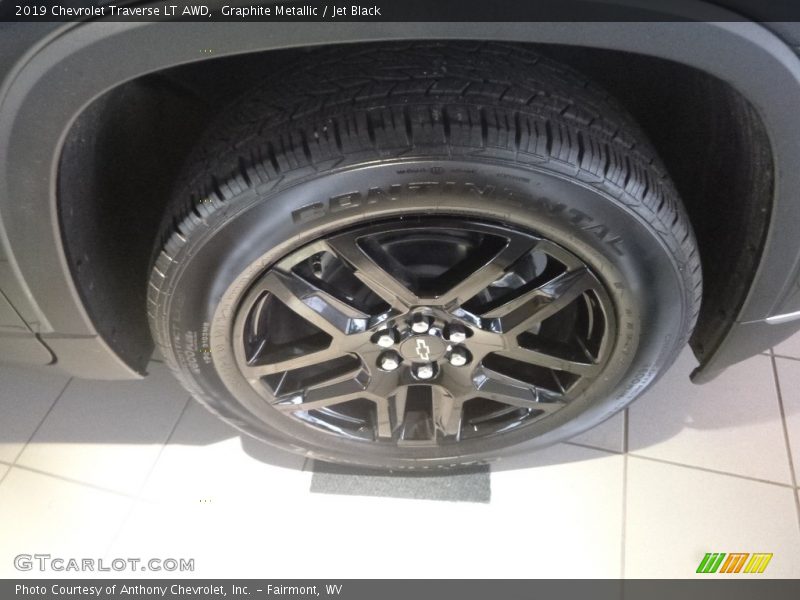 Graphite Metallic / Jet Black 2019 Chevrolet Traverse LT AWD