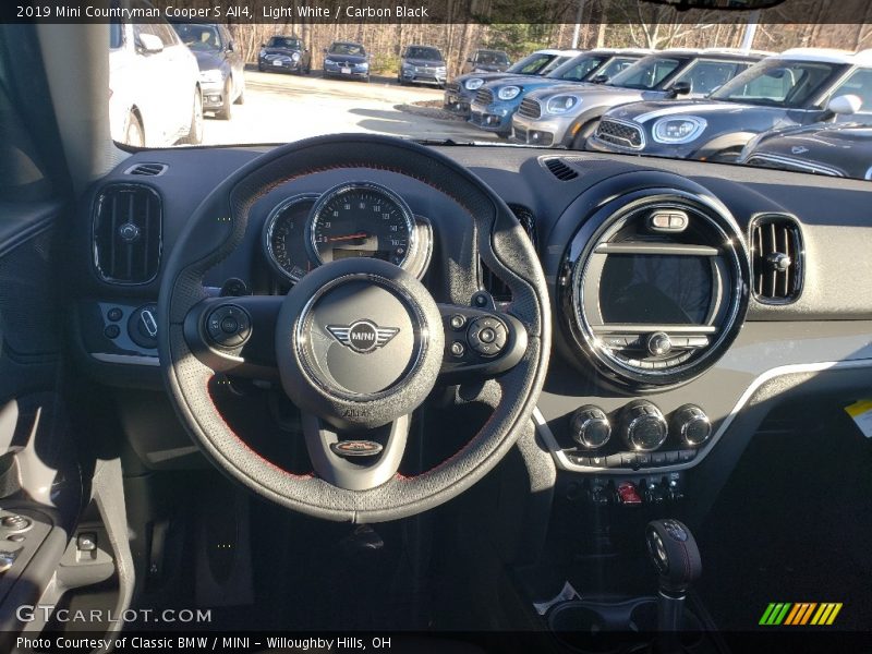 Light White / Carbon Black 2019 Mini Countryman Cooper S All4