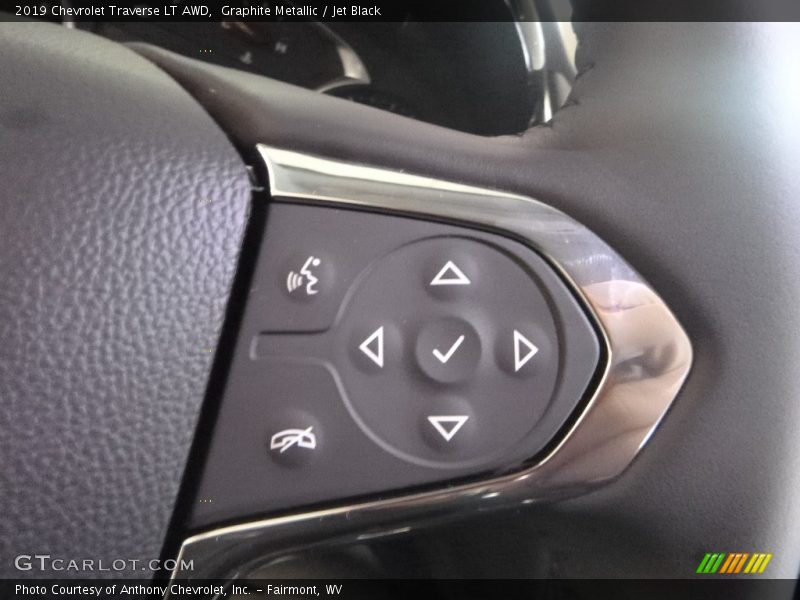 Graphite Metallic / Jet Black 2019 Chevrolet Traverse LT AWD