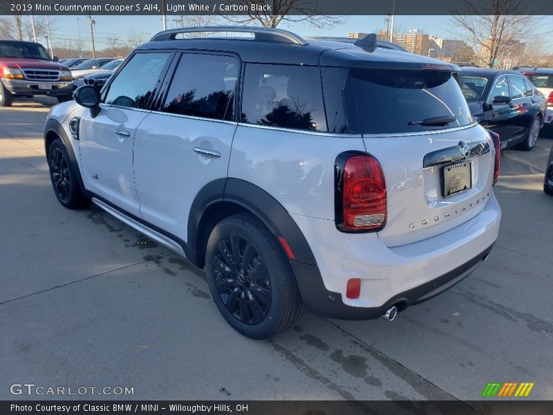 Light White / Carbon Black 2019 Mini Countryman Cooper S All4