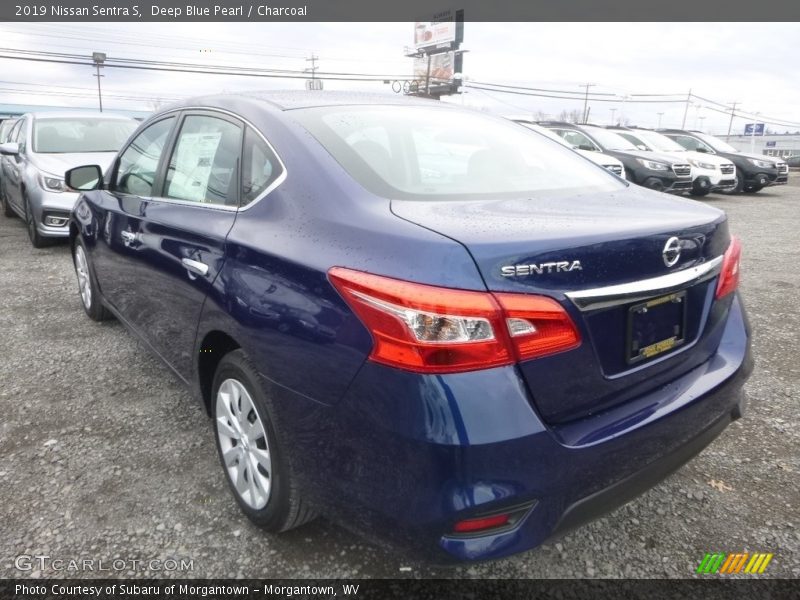 Deep Blue Pearl / Charcoal 2019 Nissan Sentra S