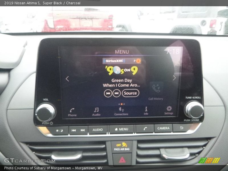 Controls of 2019 Altima S