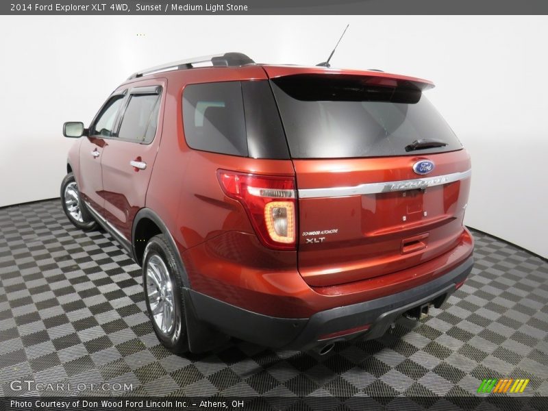 Sunset / Medium Light Stone 2014 Ford Explorer XLT 4WD