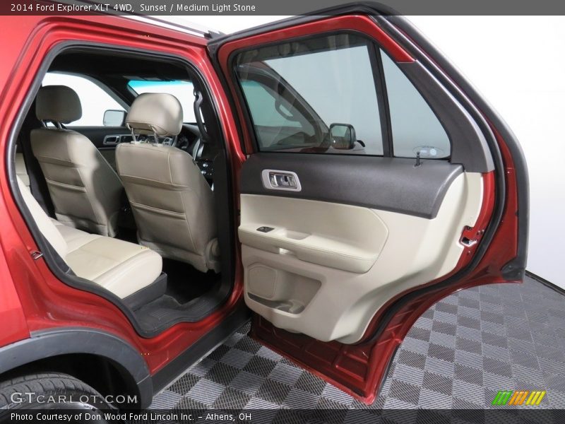 Sunset / Medium Light Stone 2014 Ford Explorer XLT 4WD