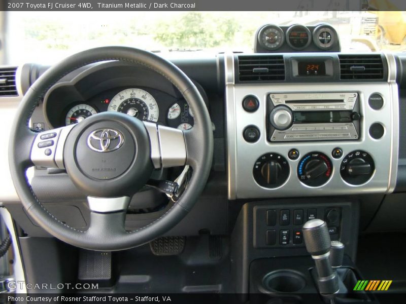 Titanium Metallic / Dark Charcoal 2007 Toyota FJ Cruiser 4WD