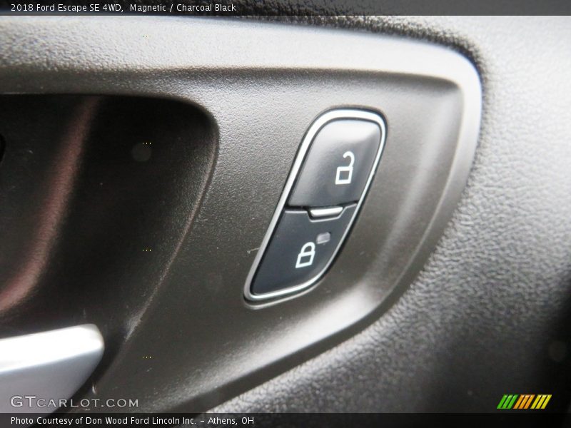 Magnetic / Charcoal Black 2018 Ford Escape SE 4WD
