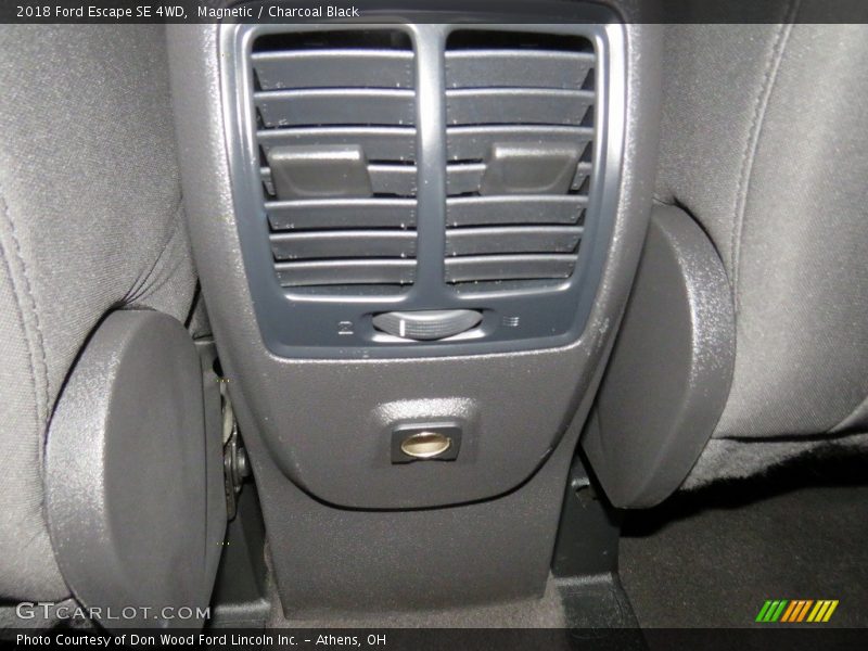 Magnetic / Charcoal Black 2018 Ford Escape SE 4WD