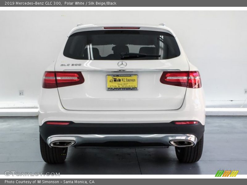 Polar White / Silk Beige/Black 2019 Mercedes-Benz GLC 300
